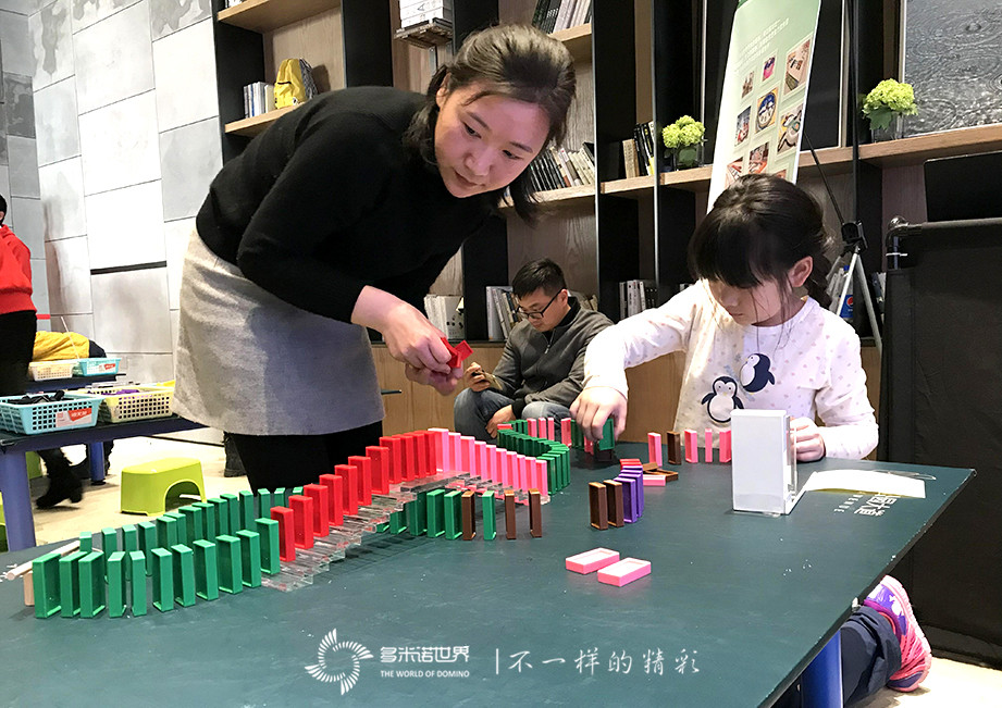 萬(wàn)科?公園大道-2018多米諾奇趣王國全民狂歡節拉開(kāi)帷幕